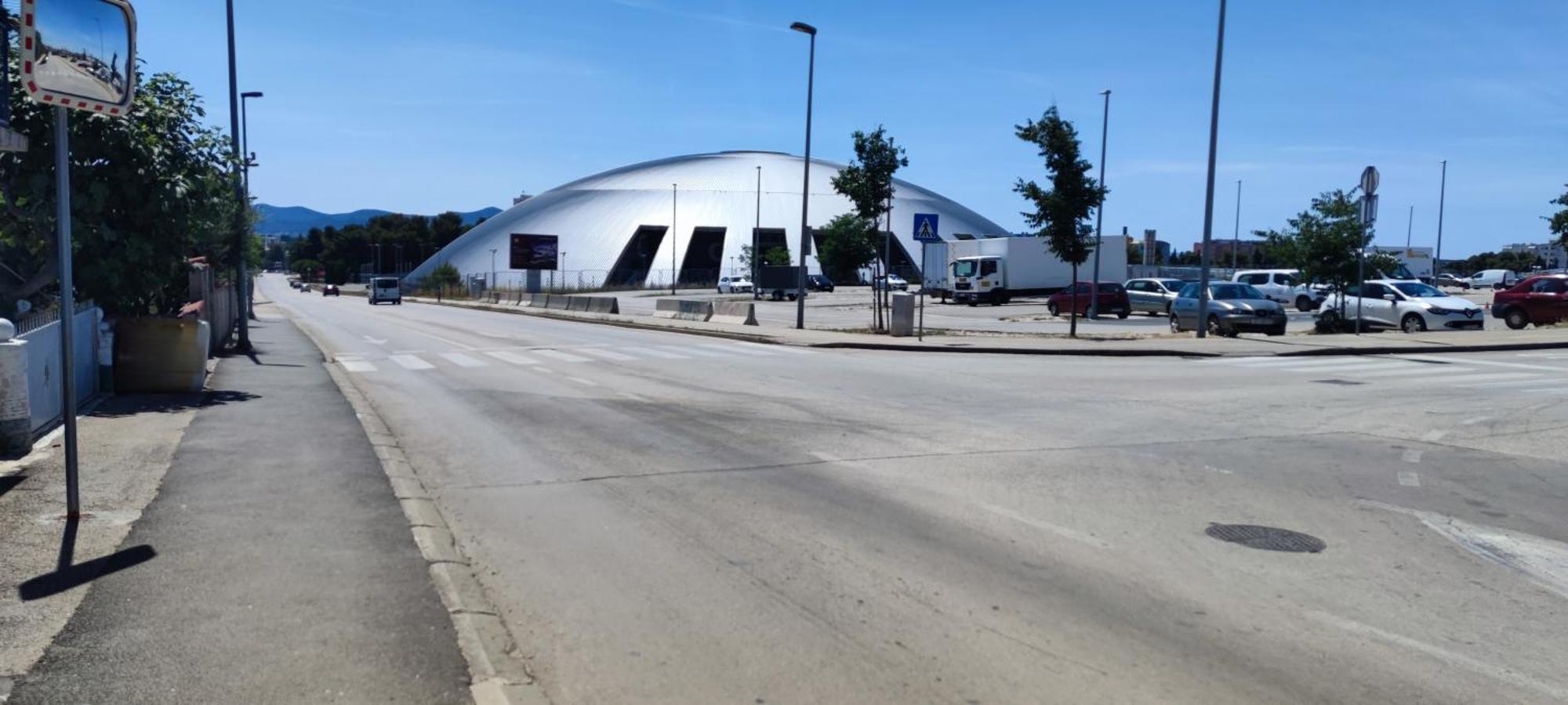 Zadar Apartman Kristijan Bilik gambar